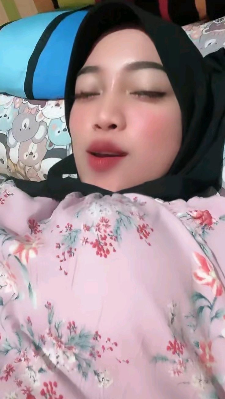 Viral Video Artis Indo Abg Cantik Jilbab Sempit Tutorial Bulan Purnama Top Global Trending Indonesia 2025